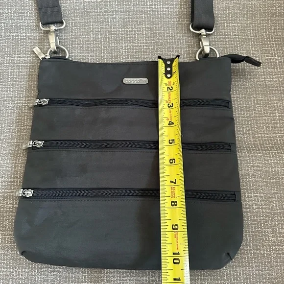 Baggallini Crossbody Bag Gray MultiPocket Travel Purse Adjustable Strap Wristlet - Picture 11 of 11